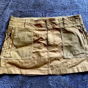 Barely Worn Medium Abercrombie and Fitch cargo skirt